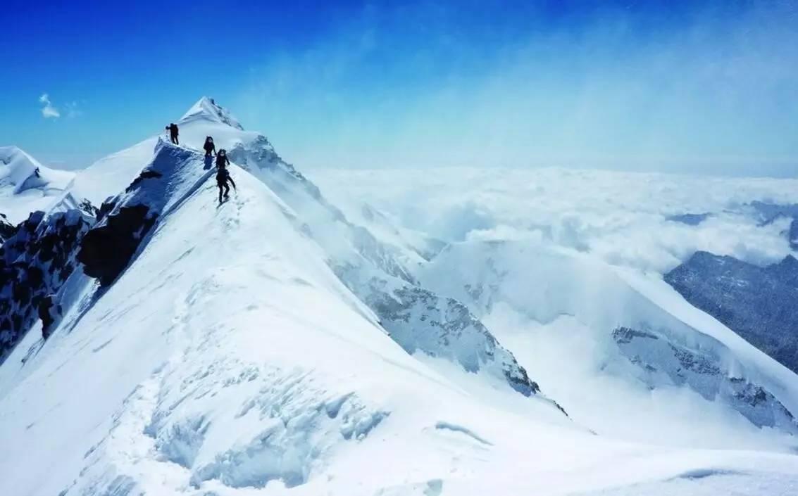 甘孜雪山遇难者，中学体育老师